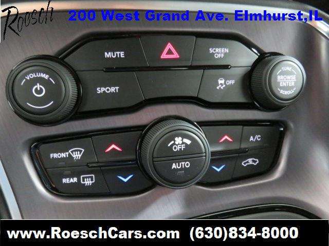 2017 Dodge Challenger SXT 2dr Coupe